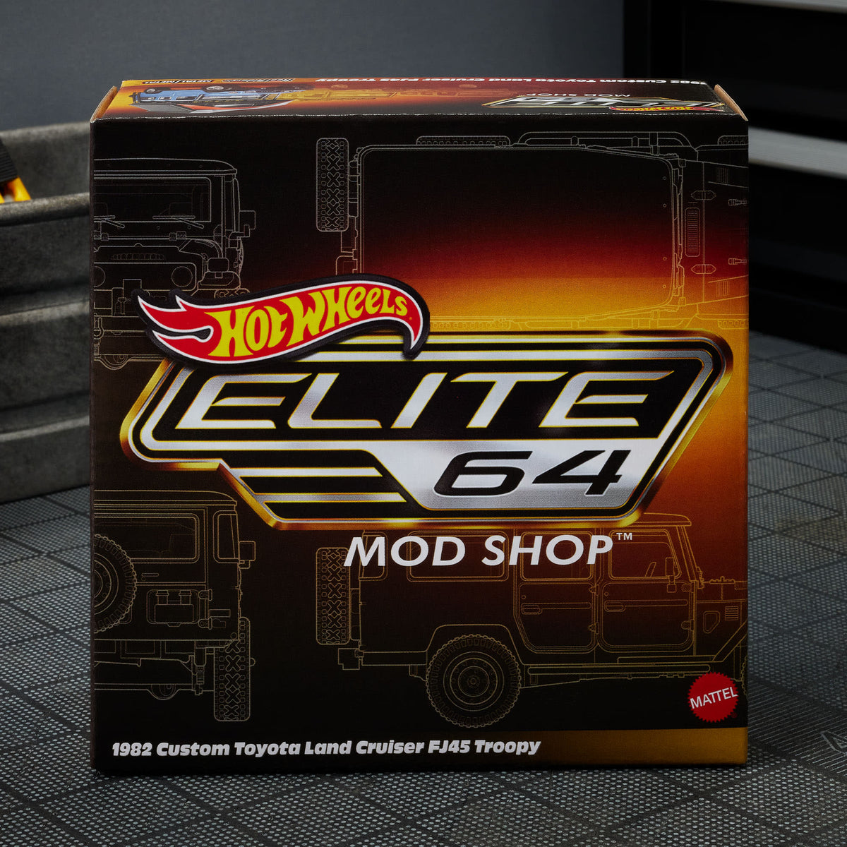 Hot Wheels Elite 64 - 1982 Toyota Land Cruiser FJ45 Troopy - Mod Shop - 1/64