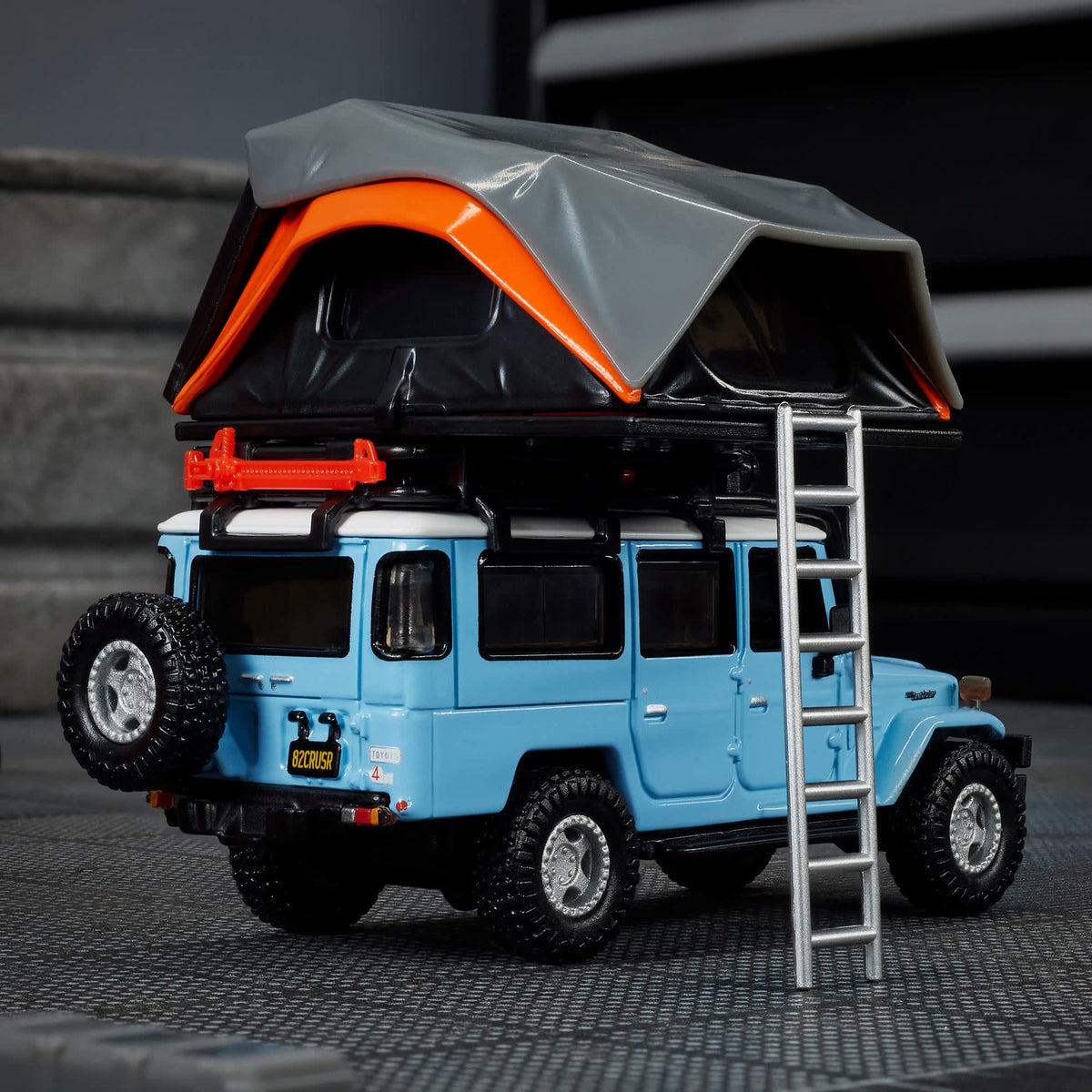Hot Wheels Elite 64 - 1982 Toyota Land Cruiser FJ45 Troopy - Mod Shop - 1/64