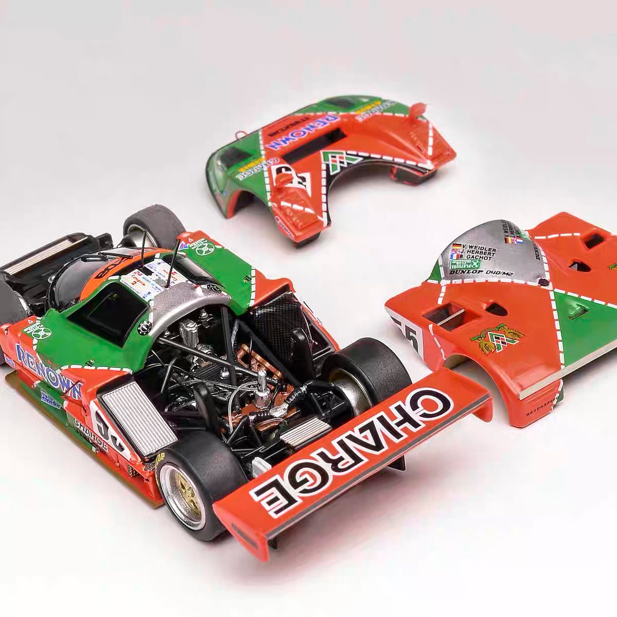 MotorHelix - Mazda 787B - Renown 55 24 Heures De Mans - Le Mans 1991 Winner - 1/64